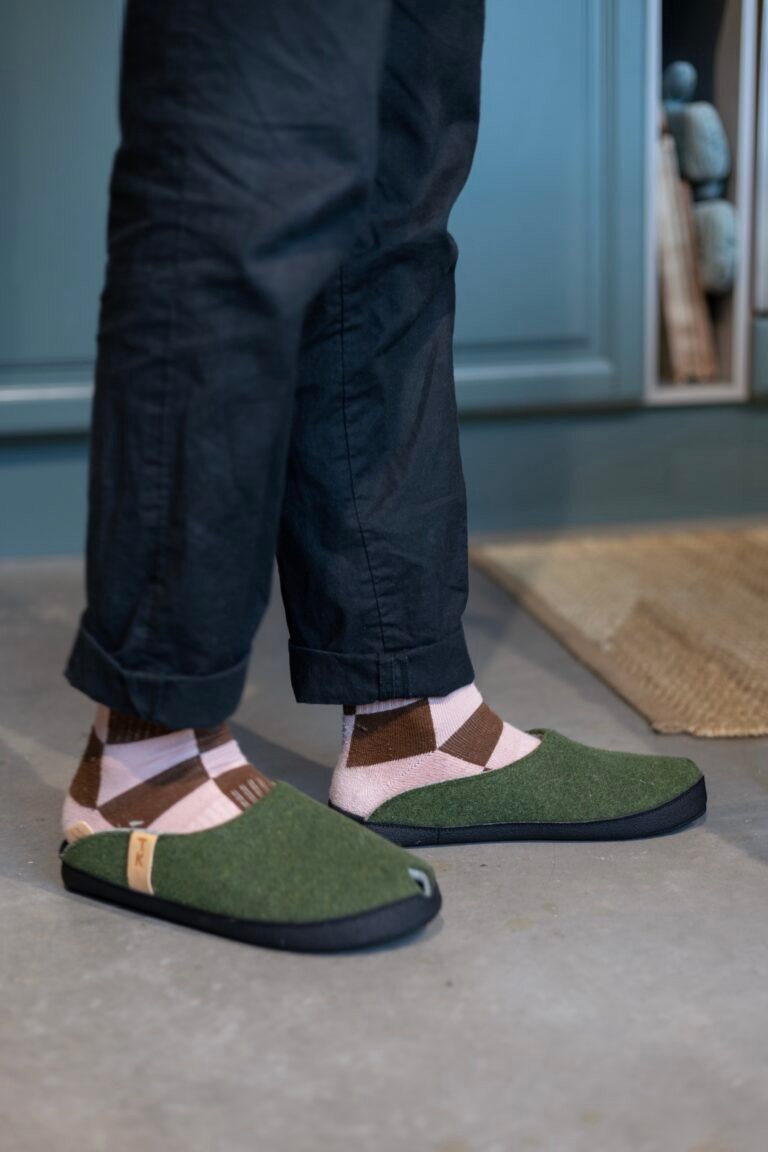 TOKU Brussels Slippers - Moss Green - Image 4